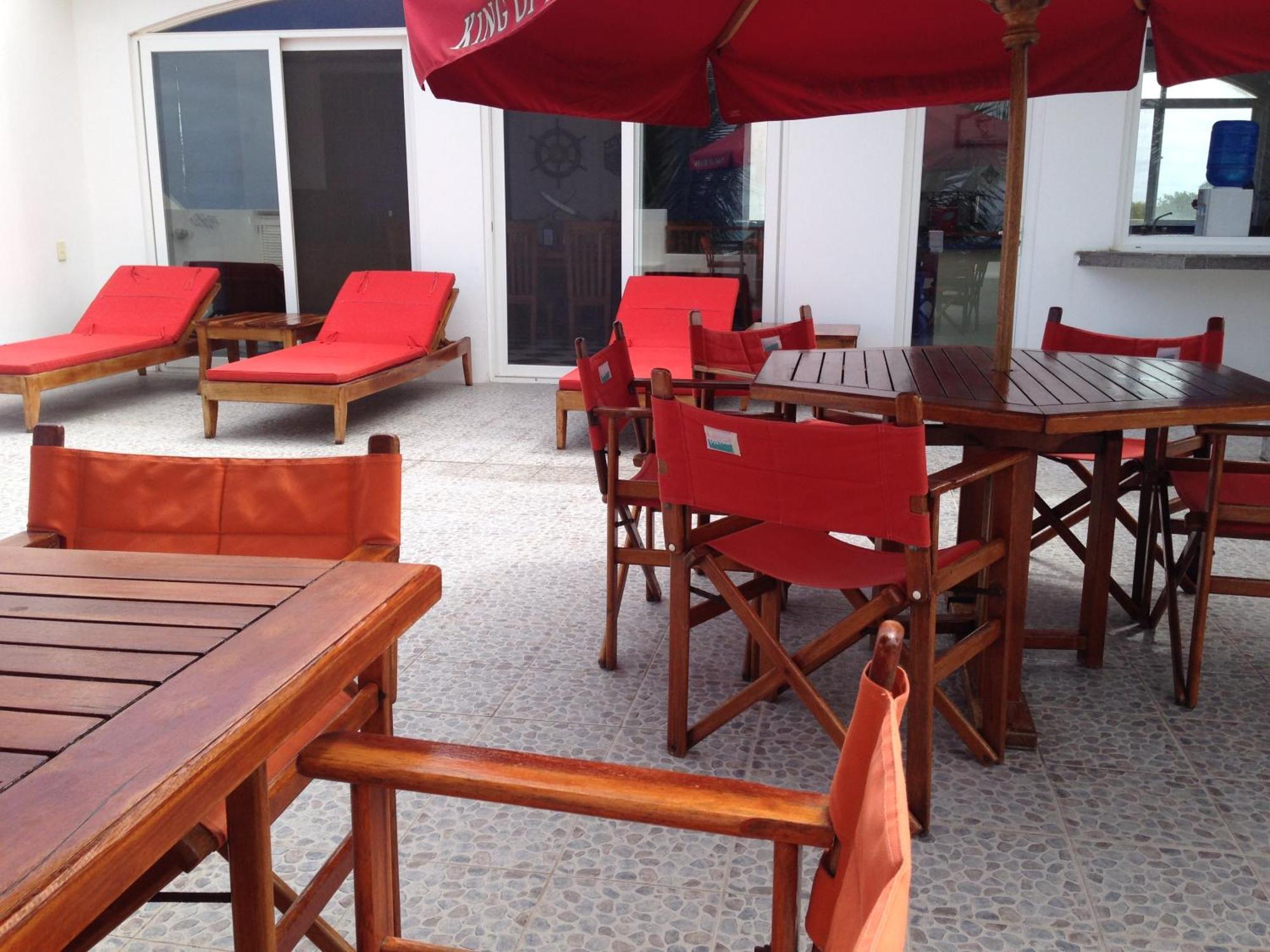 Drake Inn Puerto Villamil Room photo